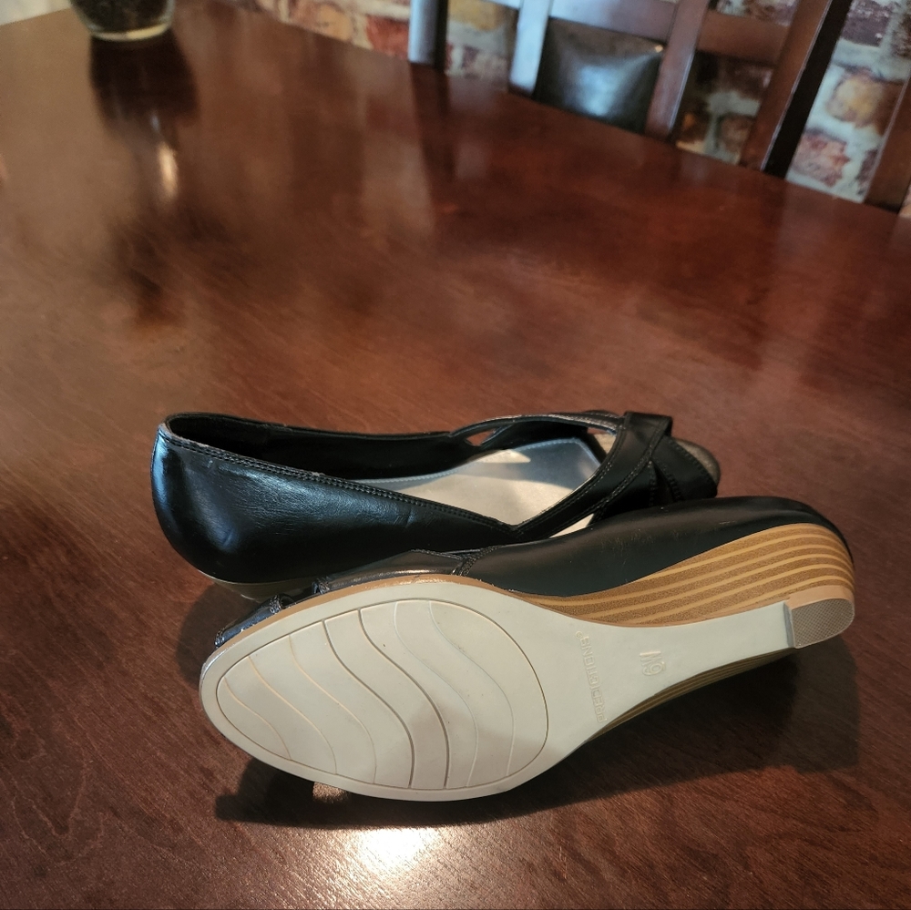 Shoes - Picture 9 of 9